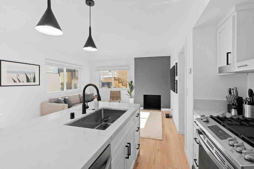 Brand New Ocean-View Beach Home Steps To The Sand! Manhattan Beach Exteriör bild